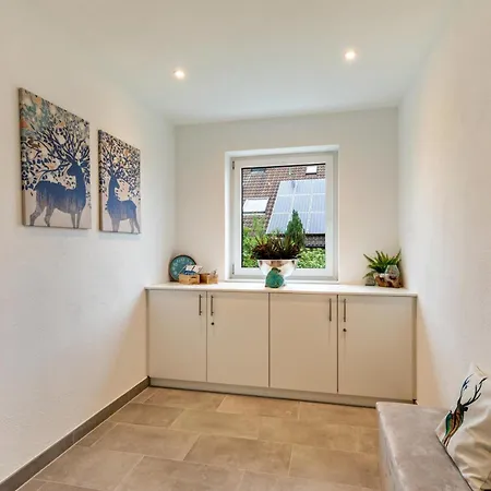 Apartment 3 Parkside